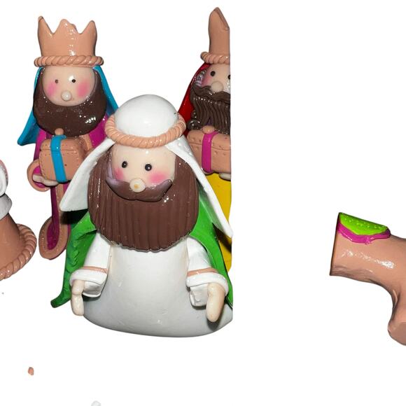 Children's Claydough Nativity Set Christmas scene. - Picture 6 of 6